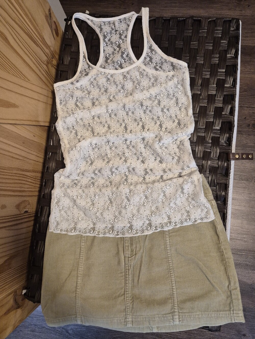 Lace Racerback Tank Top - Picture 11 of 13